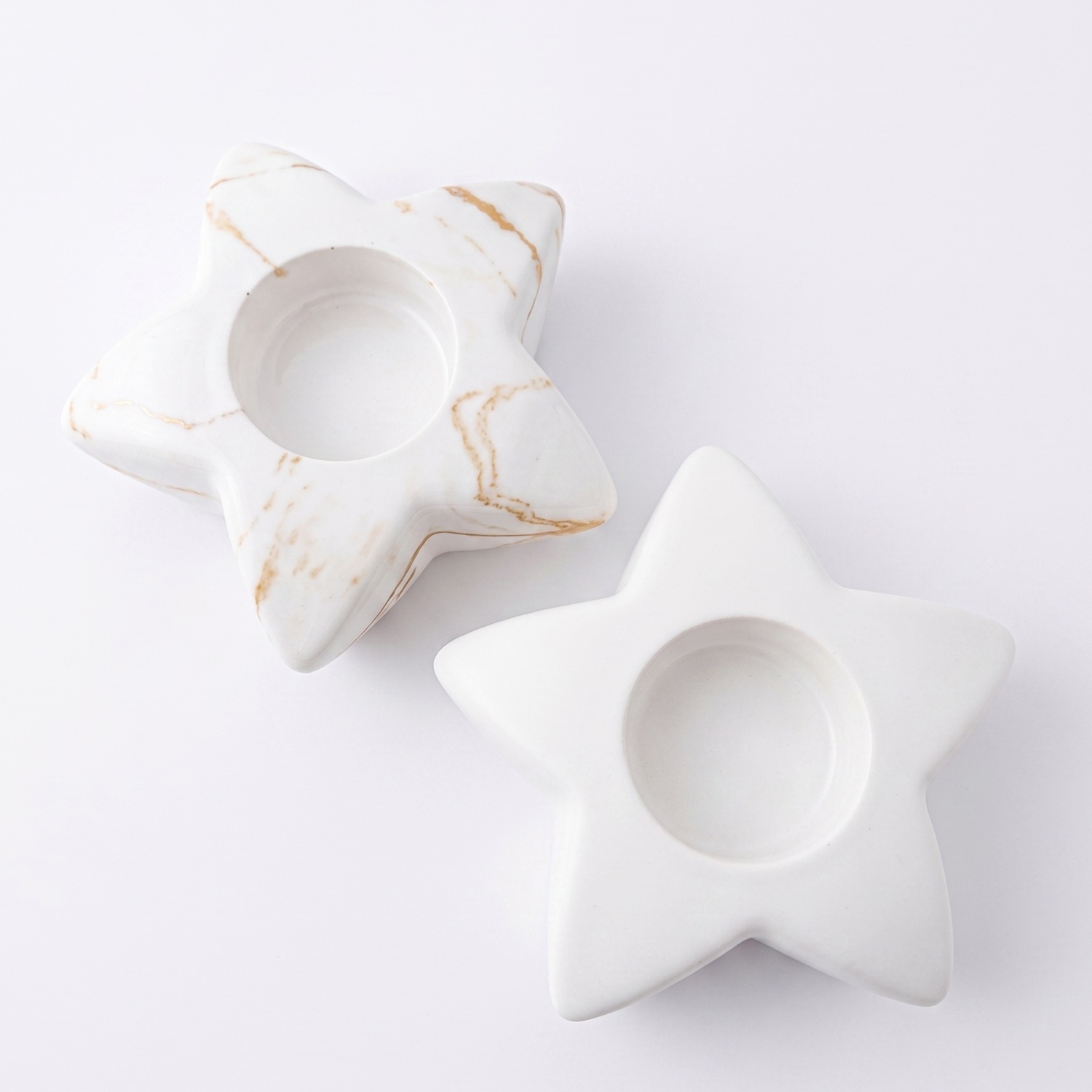 Castiçal de design Estrela - Branco / Dourado