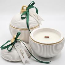 Vela Christmas Bauble Elegance - Branca / Dourada / Magia de Inverno